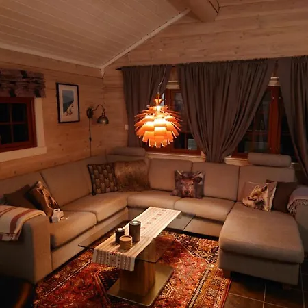 Holiday home 100m Lift, 2 Min Swim - Large Family *