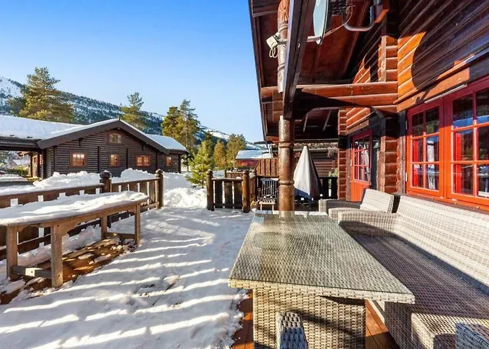 Holiday home 100m Lift, 2 Min Swim - Large Family *