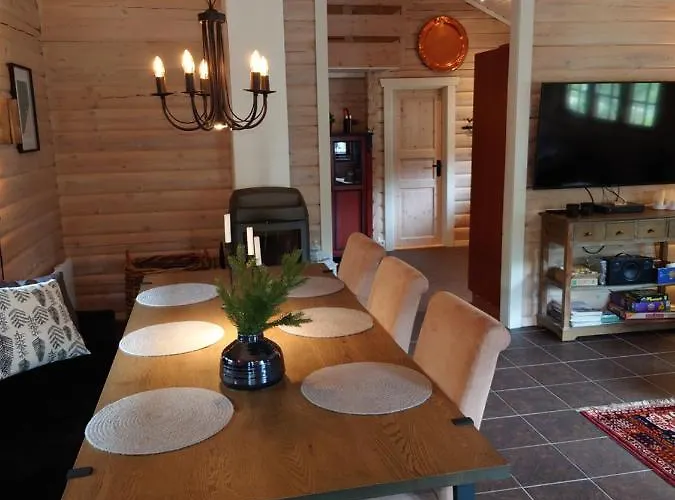 Holiday home 100m Lift, 2 Min Swim - Large Family *