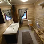 Feriehus 100m Lift, 2 Min Swim - Large Family